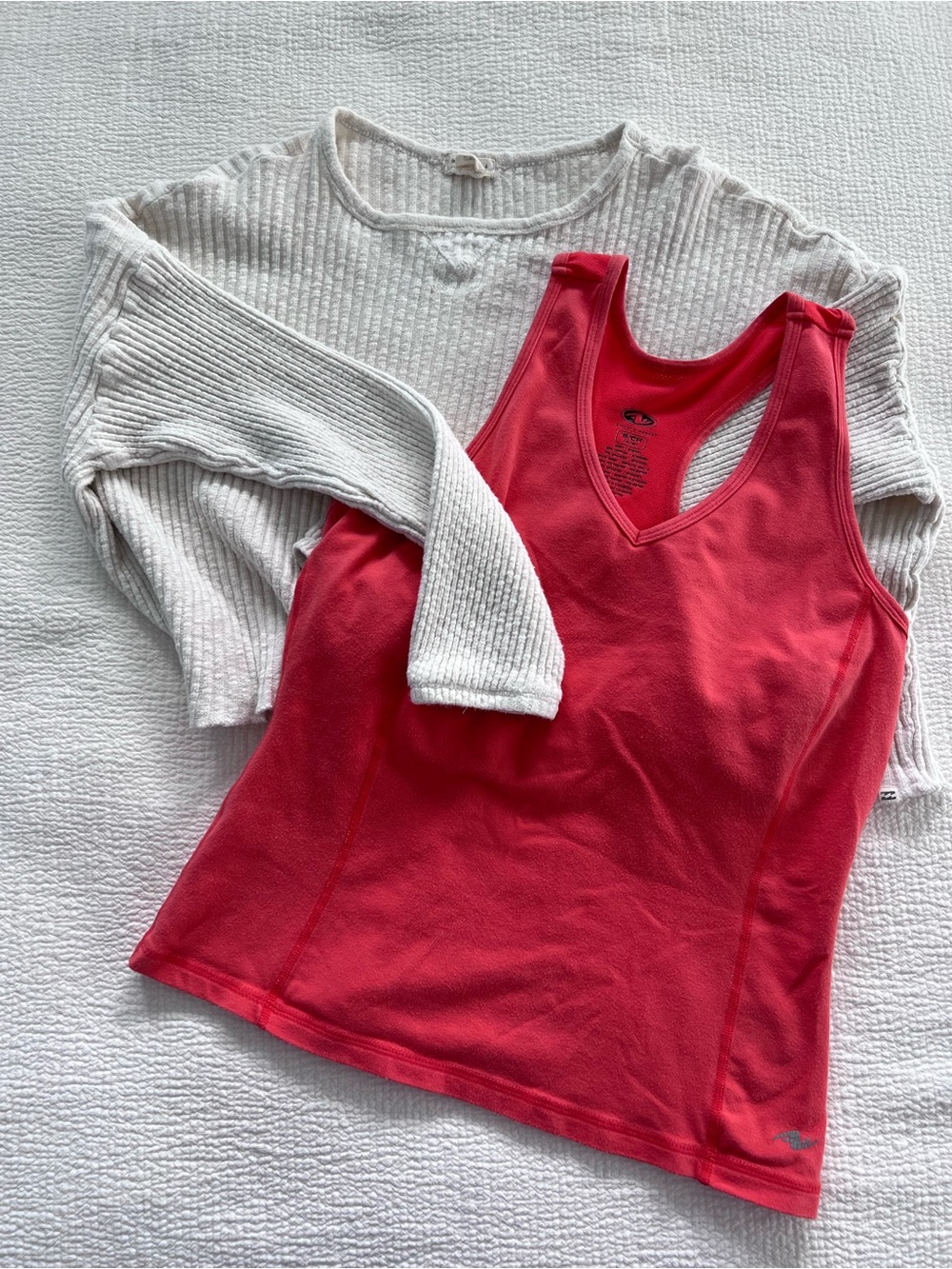 Billabong Cream Ribbed Knit Cropped Sweater Sz M And Workout Orange Tank Top SzS